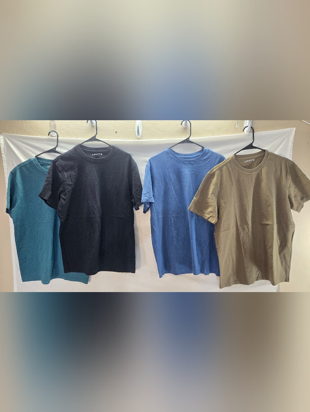 Lot of 4 American Giant Men's Medium Short Sleeve Shirts NWOT